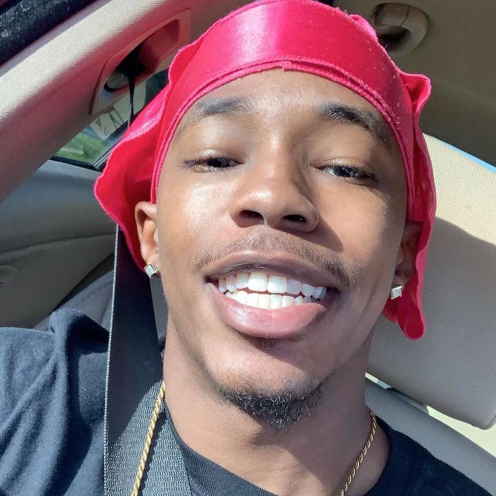 Meet your Posher, Tavian